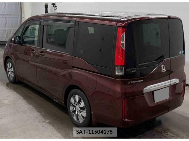 Honda e 2015-10 8008108-4