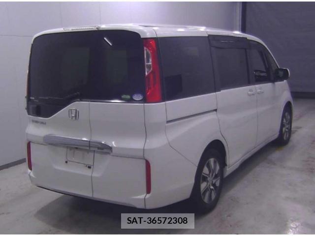 Honda e 2018-03 8008117-3