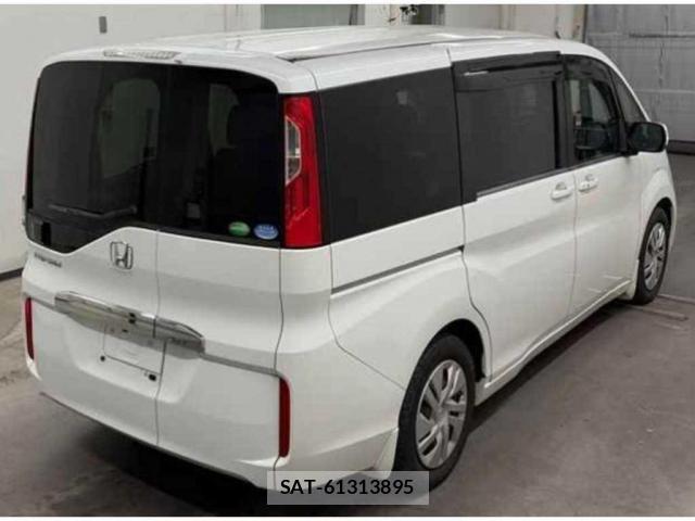 Honda e 2016-07 8008136-4