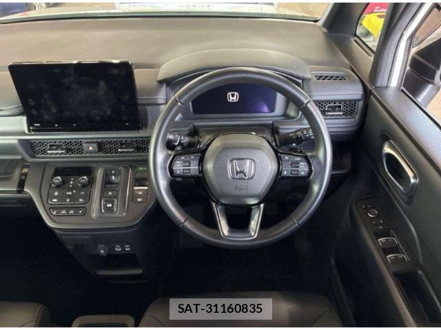 Honda e 2022-10 8008168-2