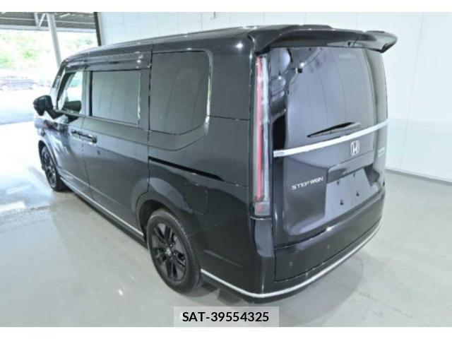 Honda e 2023-03 8008185-1