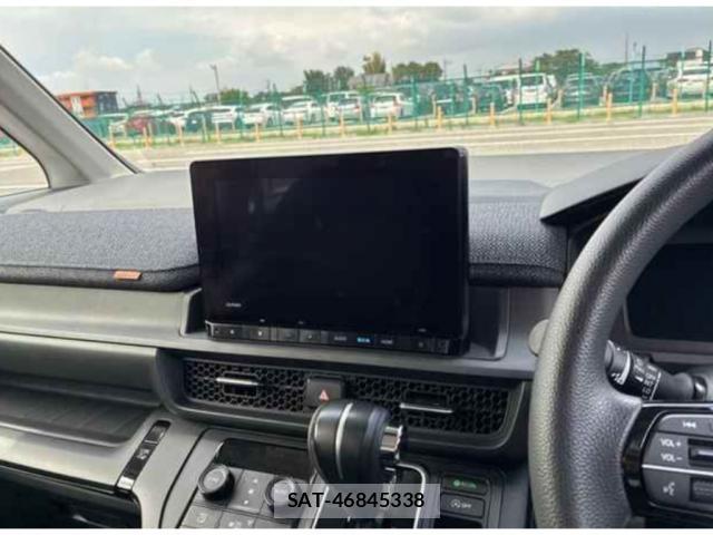 Honda e 2023-07 8008216-2