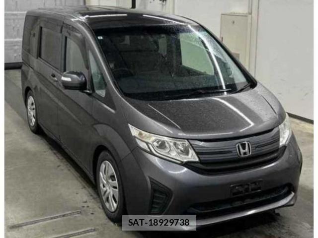 Honda e 2015-08 8008288-3