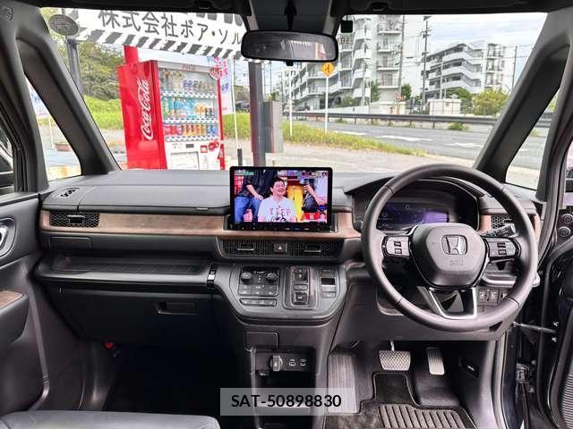 Honda e 2022-10 8008461-2