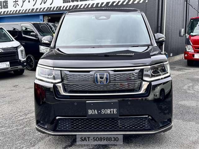 Honda e 2022-10 8008461-6