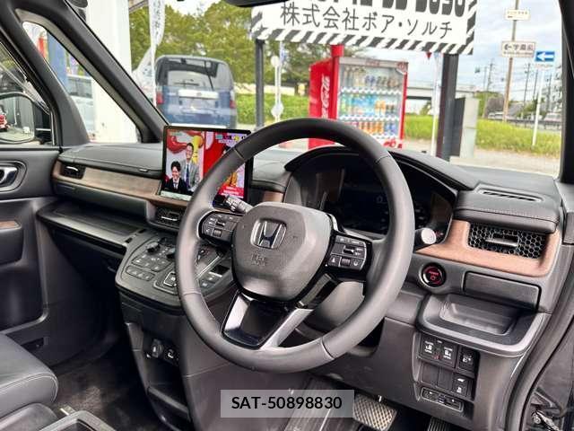Honda e 2022-10 8008461-9