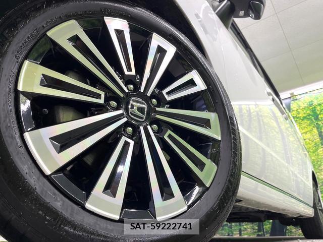 Honda e 2024-03 8008649-11