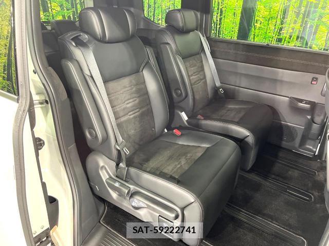 Honda e 2024-03 8008649-8