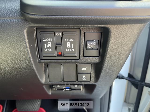 Honda e 2024-11 8008943-12