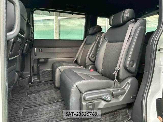 Honda e 2022-04 8008957-6