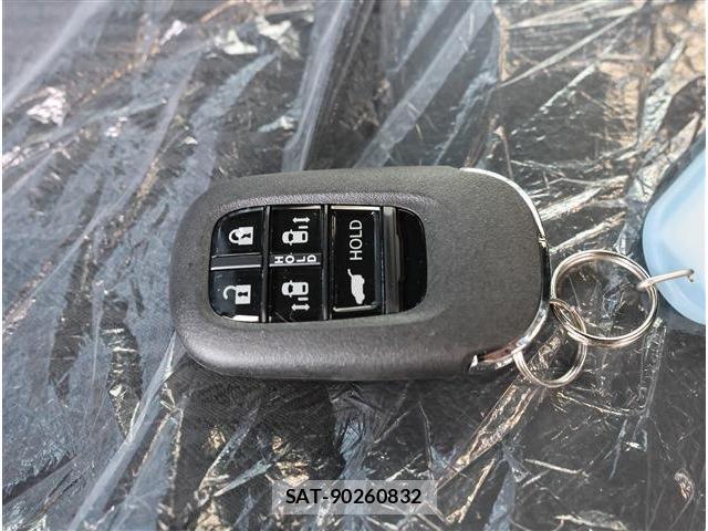 Honda e 2025-12 8009387-16
