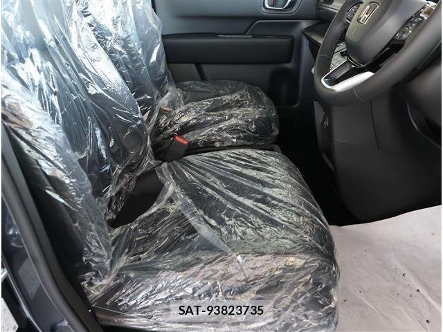 Honda e 2025-12 8009388-12