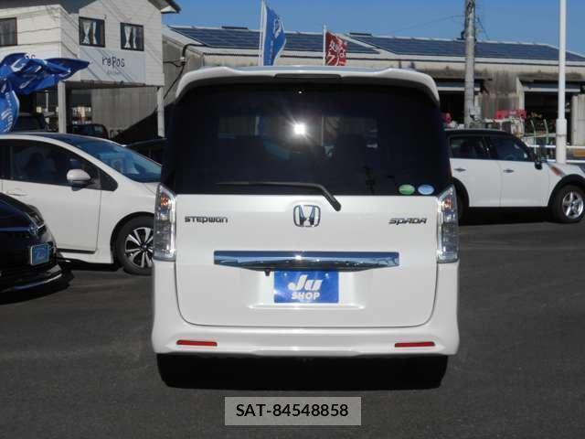 Honda e 2012-12 8009474-1