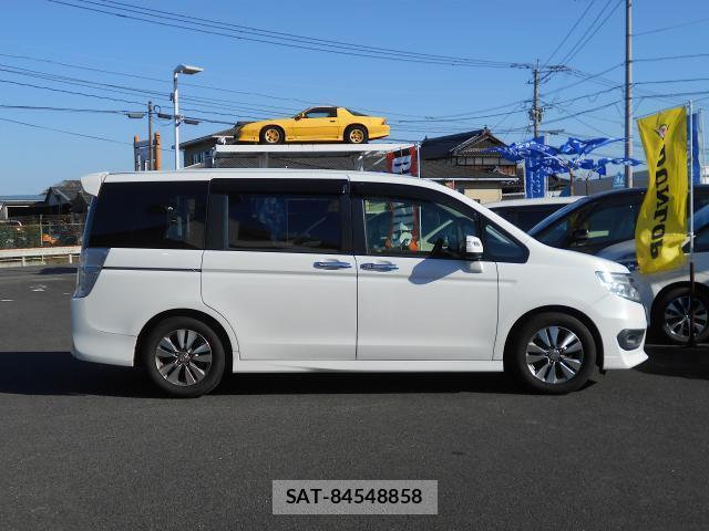 Honda e 2012-12 8009474-3