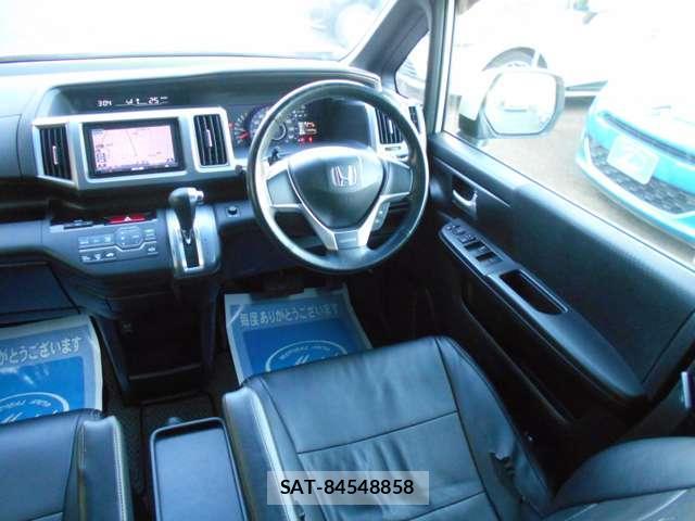 Honda e 2012-12 8009474-8