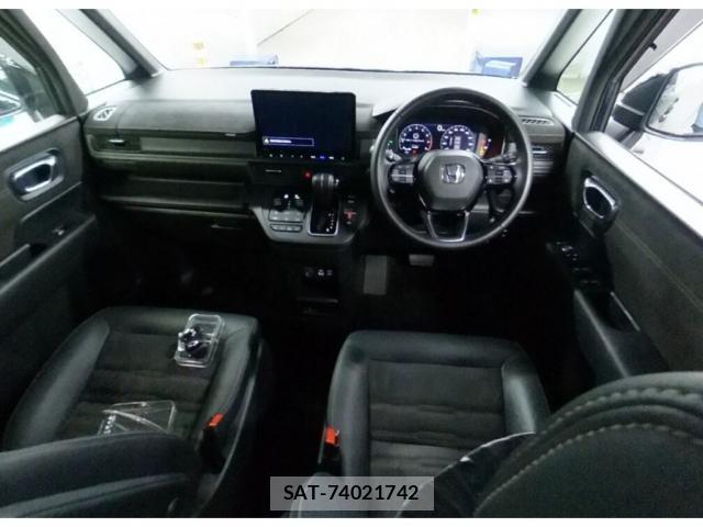 Honda e 2024-03 8009520-2