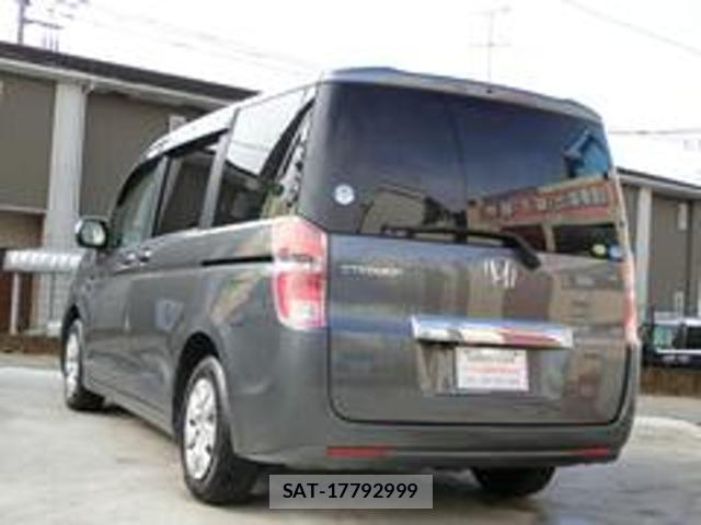 Honda e 2011-07 8009692-12