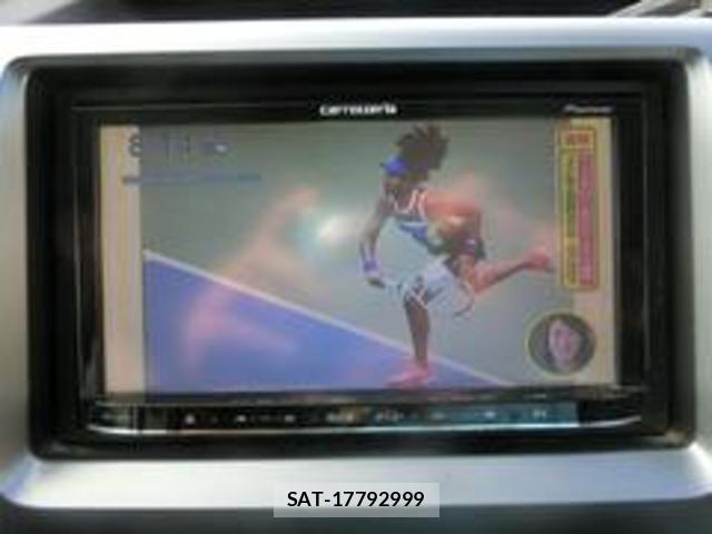 Honda e 2011-07 8009692-7