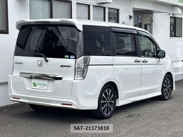 Honda e 2013-11 8009727-1