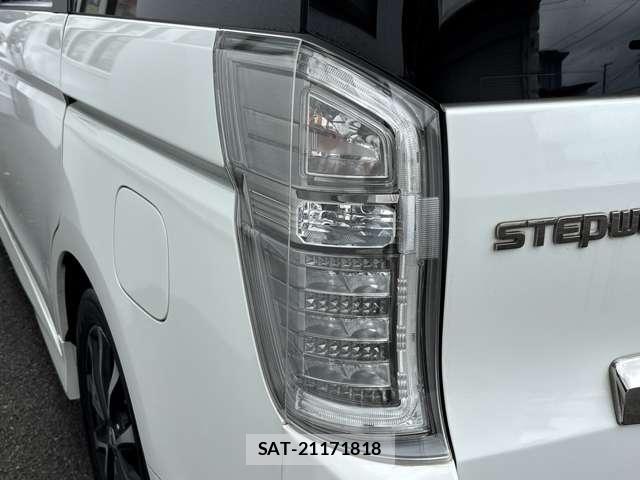 Honda e 2013-11 8009727-10