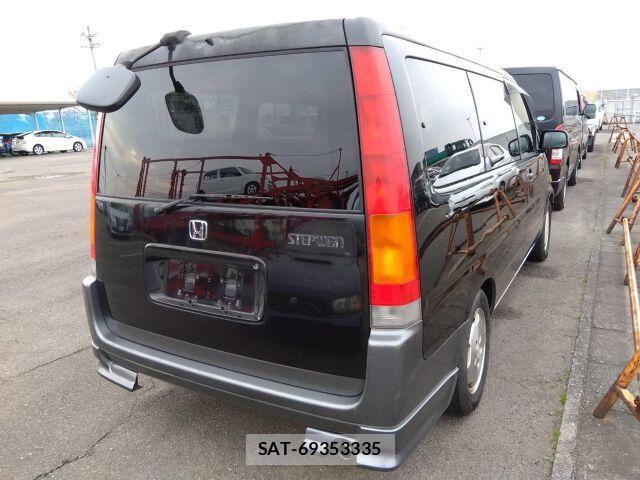 Honda e 1996-12 8009958-4