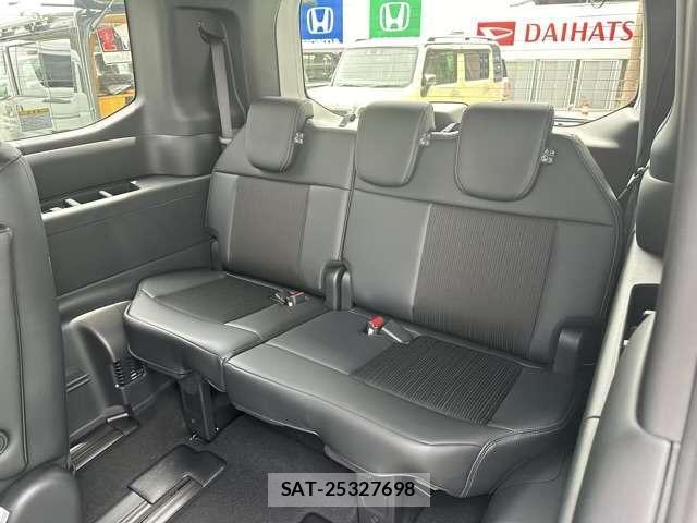 Honda e 2026-01 8010091-6