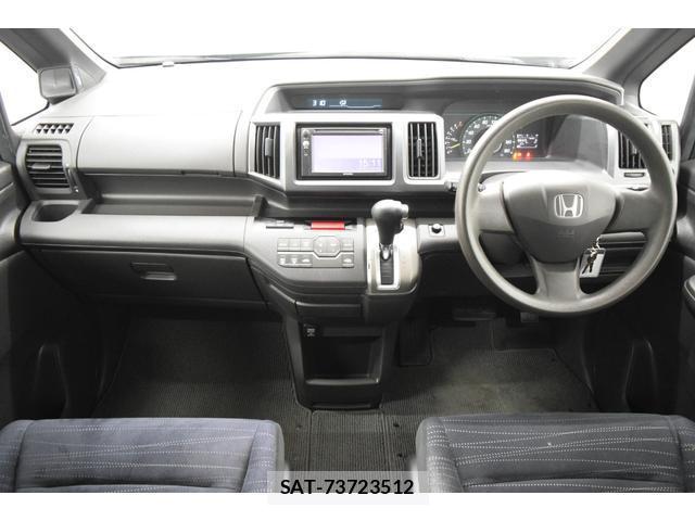 Honda e 2011-03 8010126-11
