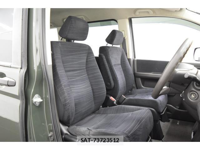 Honda e 2011-03 8010126-16