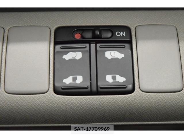 Honda e 2010-12 8010131-13