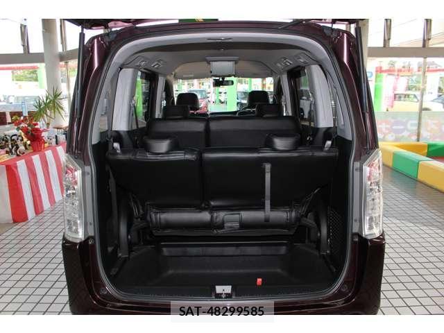 Honda e 2010-03 8010189-4