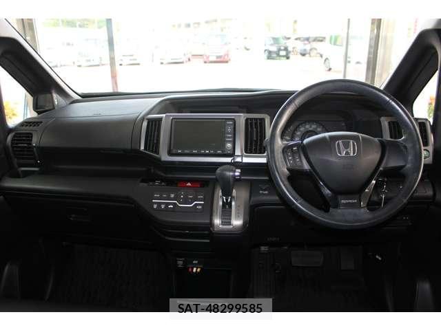 Honda e 2010-03 8010189-7