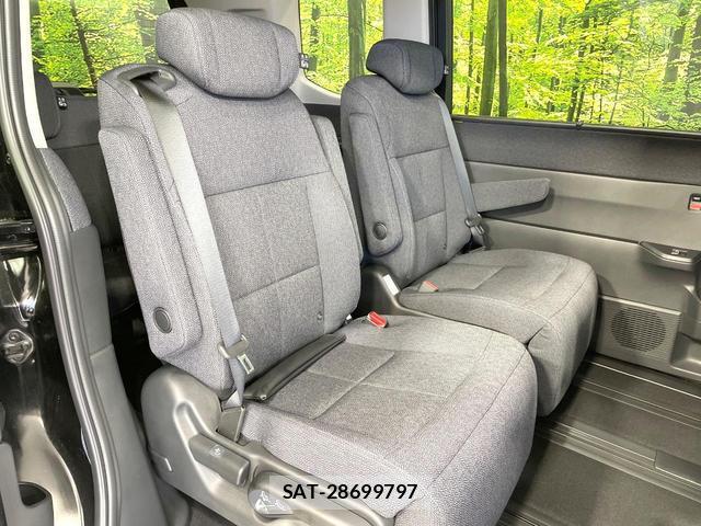 Honda e 2025-10 8010430-8