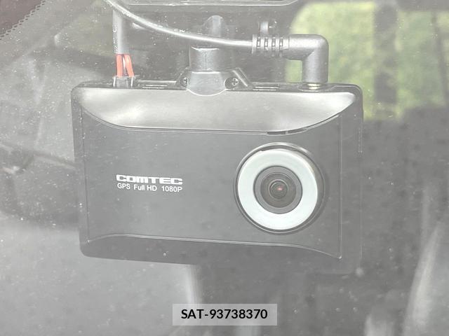Honda e 2024-01 8010431-6