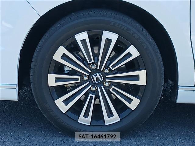 Honda e 2024-08 8010779-11