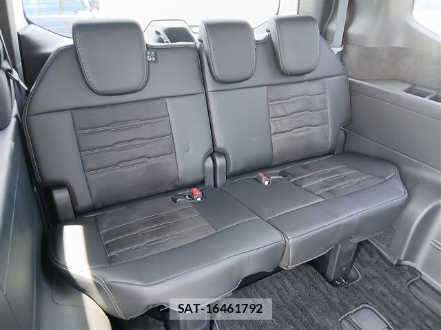 Honda e 2024-08 8010779-16