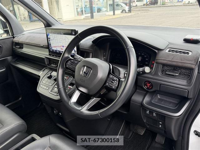 Honda e 2024-02 8010843-17