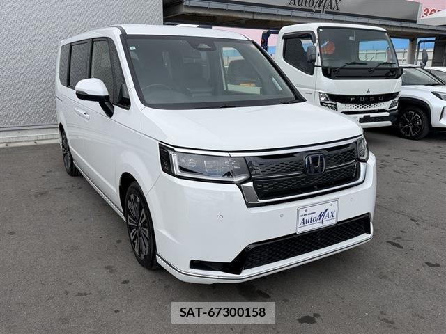 Honda e 2024-02 8010843-5