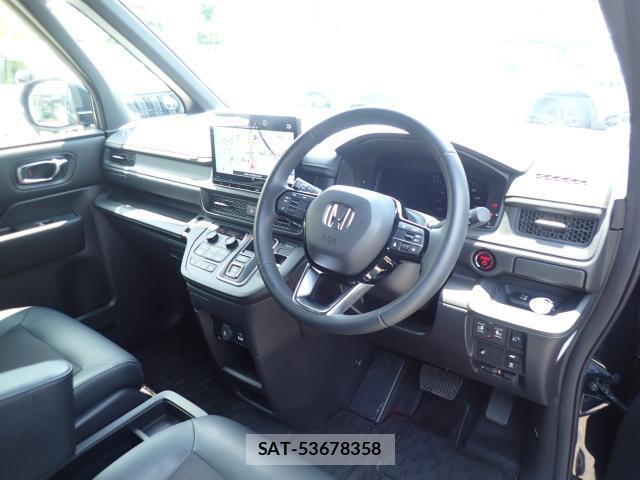 Honda e 2024-02 8010888-6