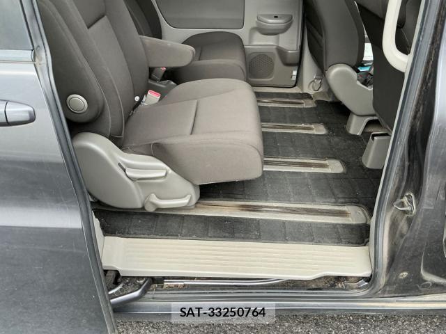 Honda e 2019-06 8010996-3