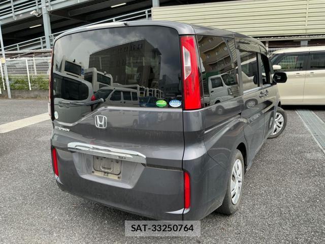 Honda e 2019-06 8010996-4