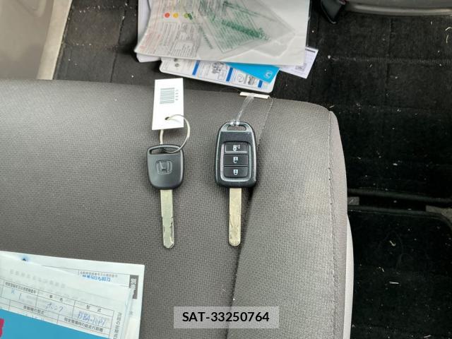 Honda e 2019-06 8010996-6