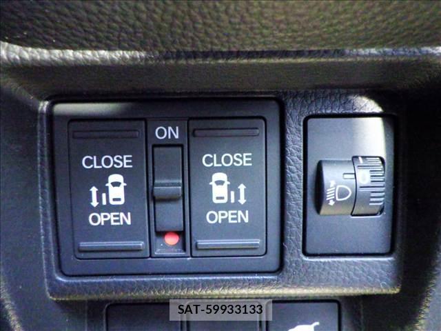 Honda e 2023-10 8011012-7