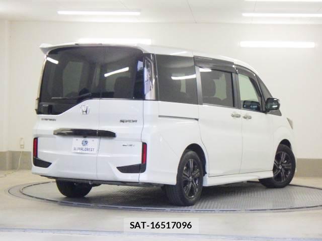 Honda e 2021-04 8011041-1