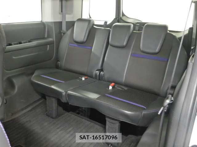Honda e 2021-04 8011041-18