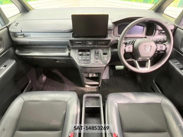 Honda e 2023-05 8011105-1
