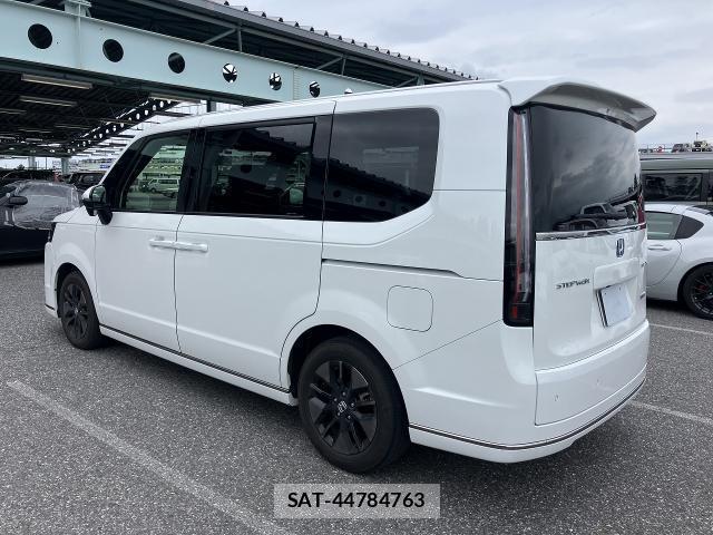Honda e 2024-01 8011207-1