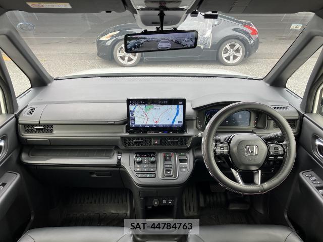 Honda e 2024-01 8011207-2