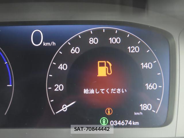 Honda e 2023-09 8011441-13