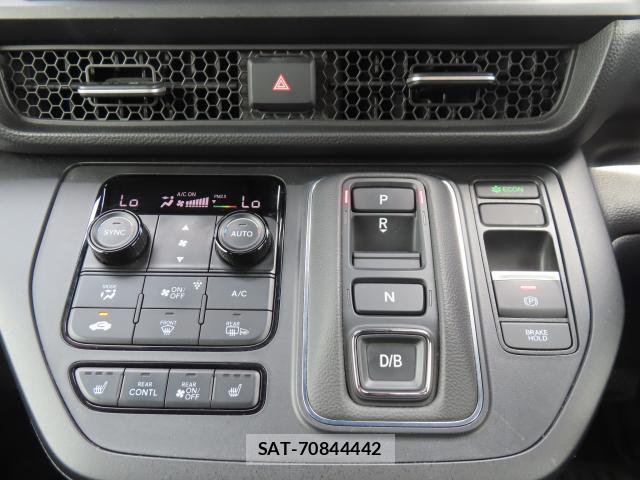 Honda e 2023-09 8011441-15