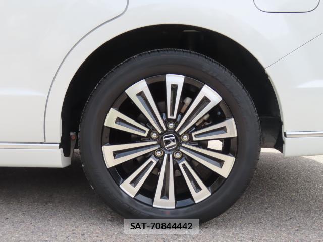 Honda e 2023-09 8011441-19
